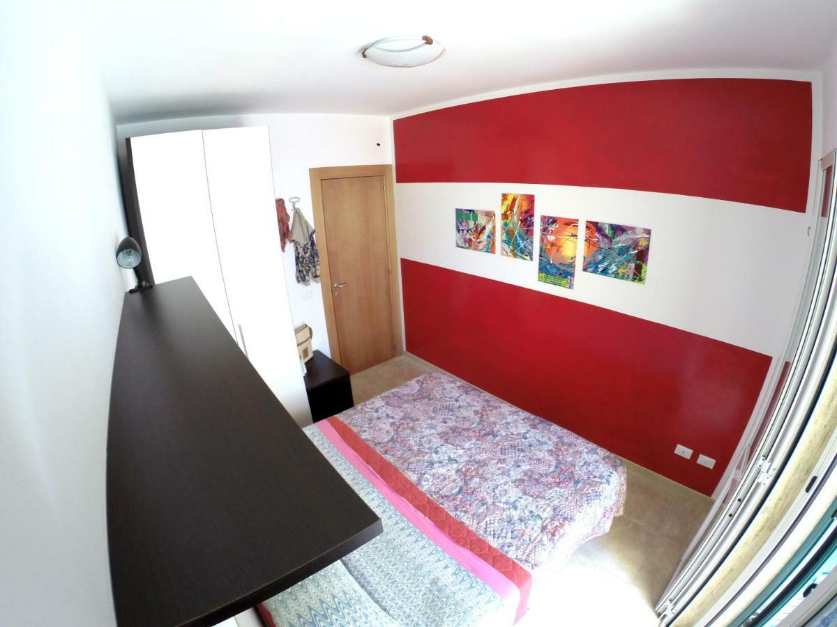 Con Piscina E Garage A 300 M Da Spiaggia E Centro ตอร์เรเดลลอร์โซ ภายนอก รูปภาพ